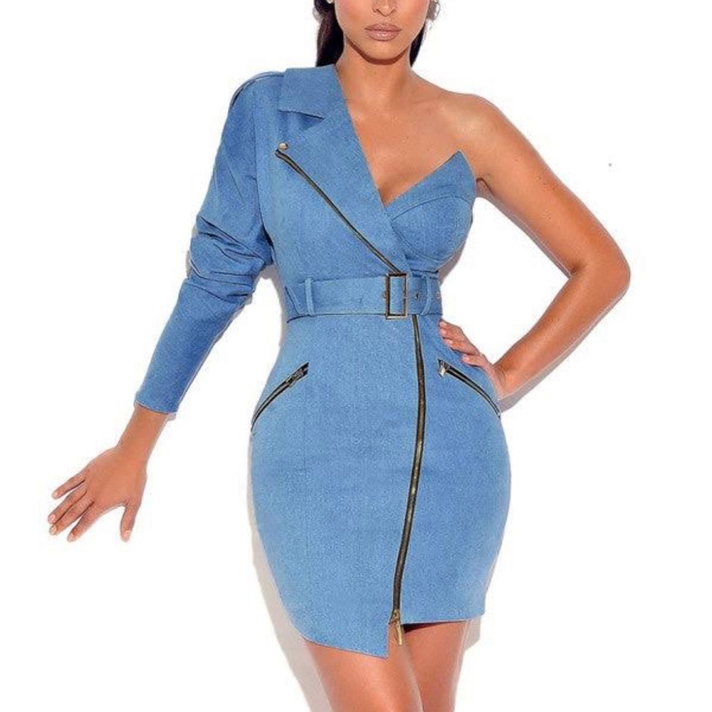 Miss Circle Denim Tanice One Sleeve Dress With Belt × 1
S / US 4-6